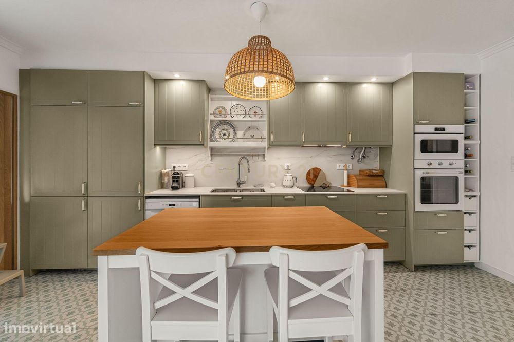 Apartamento T2 Remodelado - Jardins da Parede