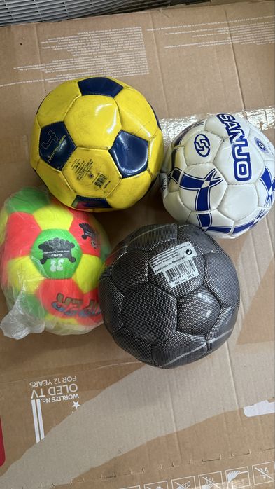Lote 4 Bolas Criança | Futebol, Basquetebol e Espuma | Diversão