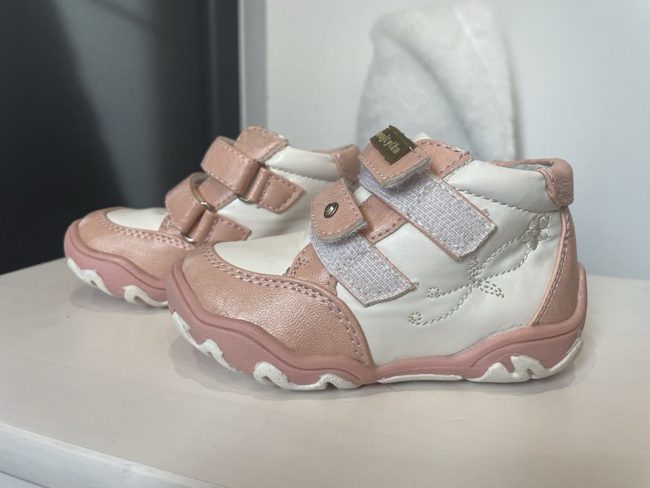 Buciki wiosenne Wojtylko