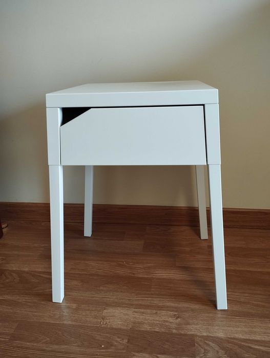 SELJE IKEA mesa de cabeceira branca em aço
