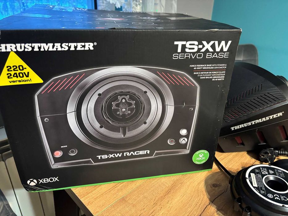 Sprzedam bazę Thrustmaster Ts-xw