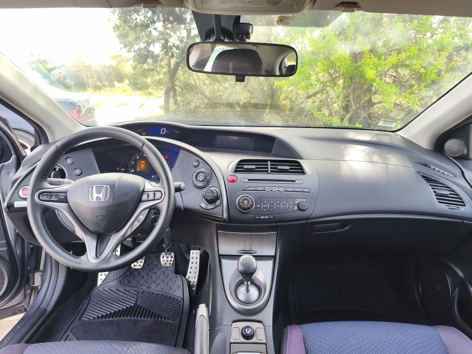 Honda Civic VIII 1.4 VTEC Comfort Ano 2009