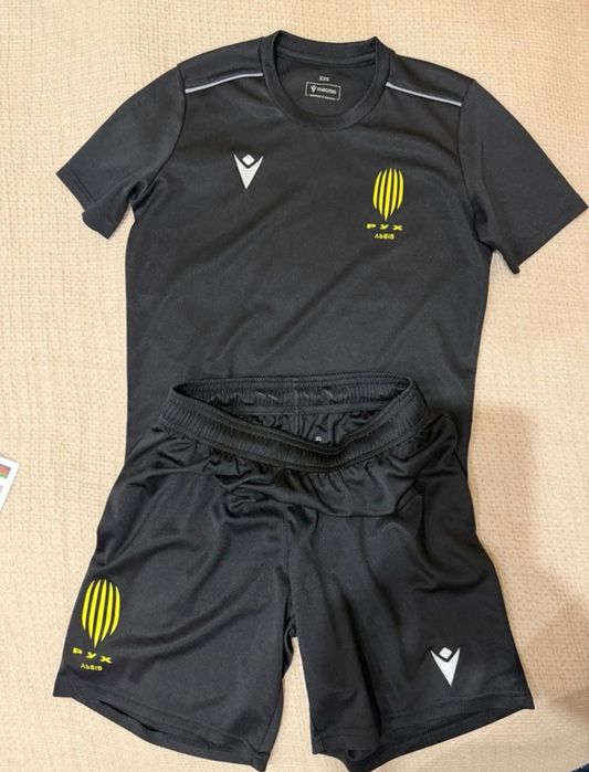 Комплект футбольної форми Macron "Рух" XXS чорний