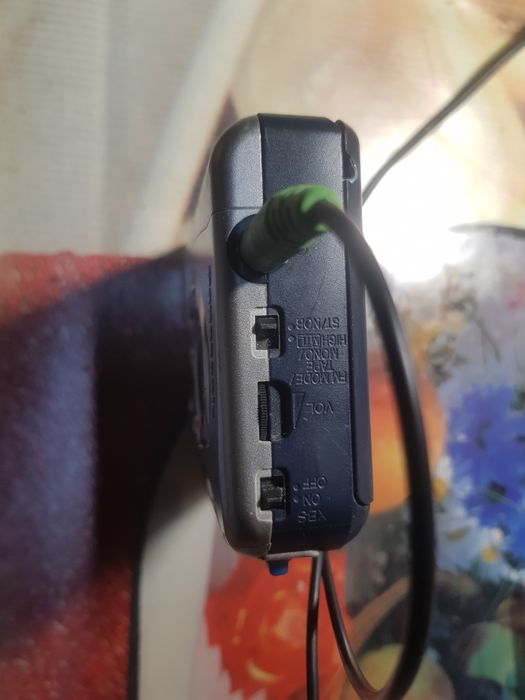 Кассетный плеер с AM/FM-радио Panasonic RQ-CR18V.батар,sharp, статуэт