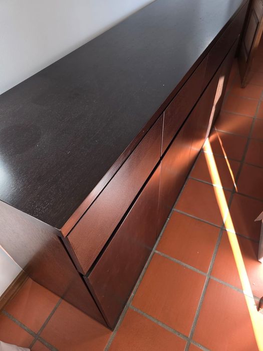 Mobília de sala de jantar, como nova