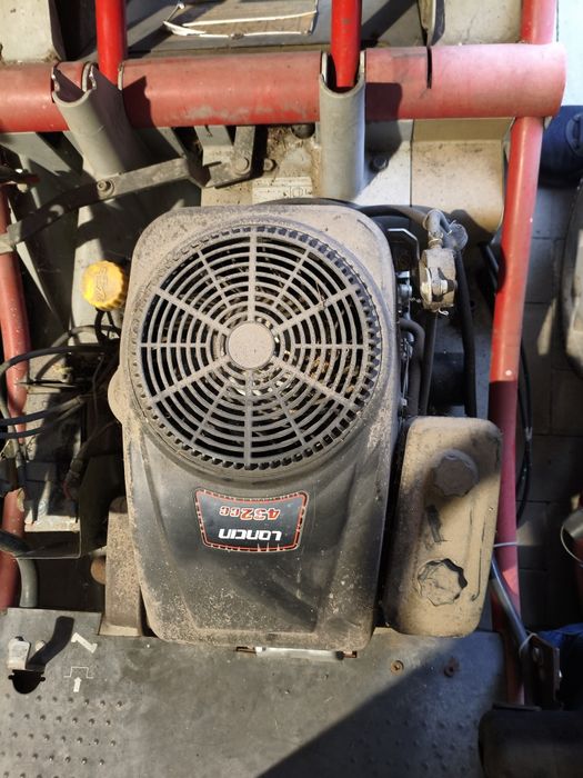 Kosiarka Gardenastar, silnik Loncin 432cc