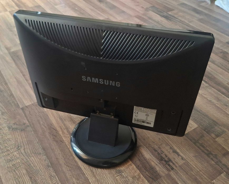Монітор 19" Samsung Syncmaster 931CW