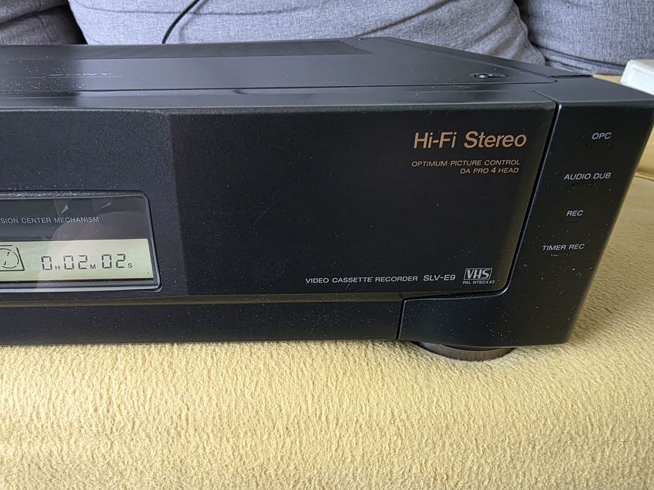 Magnetowid Sony SLV-E9
