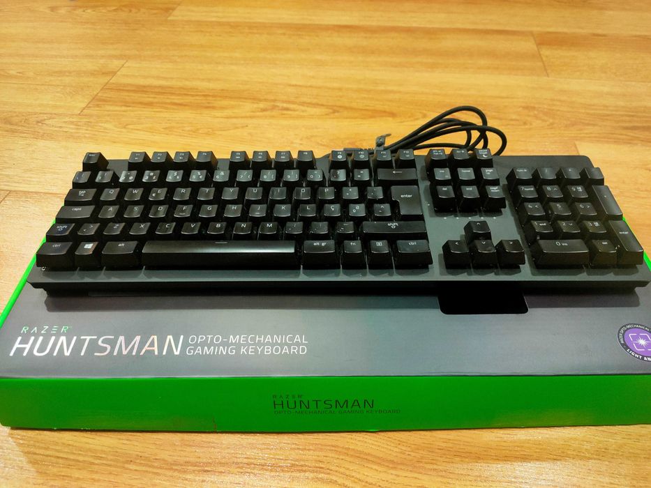 Teclado Gaming Razer Huntsman - Layout PT