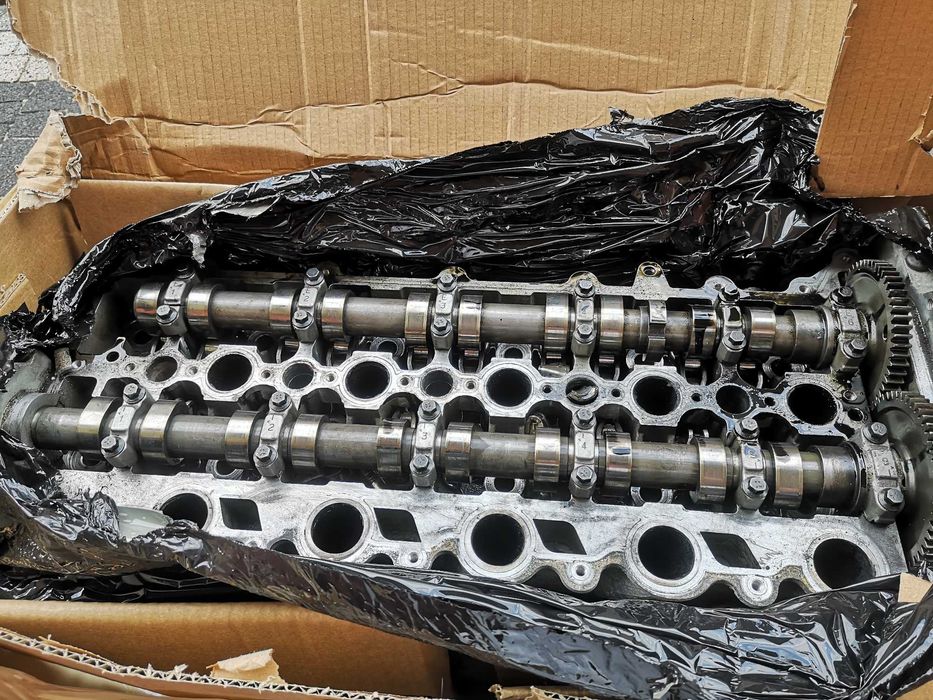 Głowica silnika volvo D3 D5  XC60 xc90 s80 2.4d 2.0d