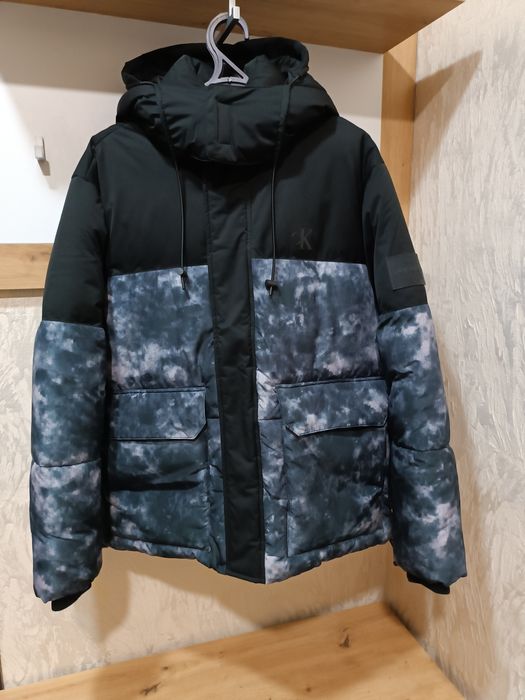 Оригінальна чоловіча зимова куртка  пуховик Calvin Klein 
 Оригінальна