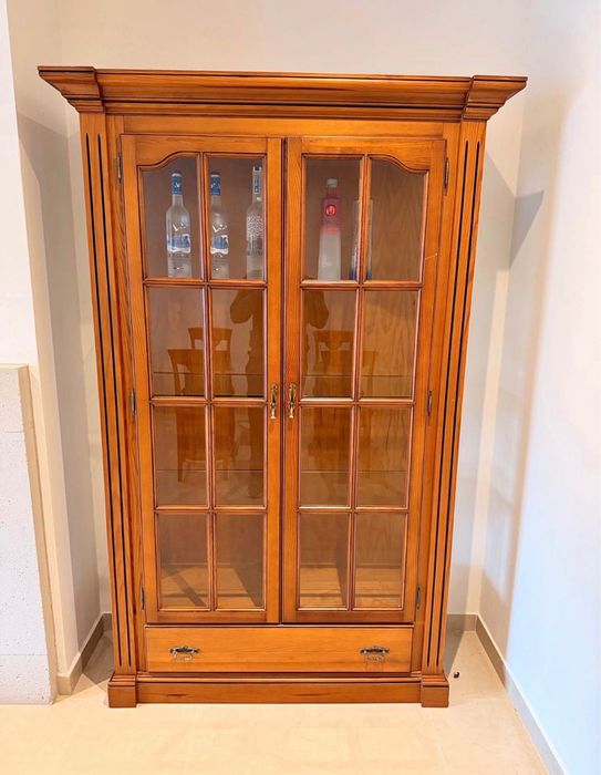 Vitrina Madeira e Vidro