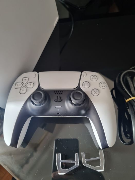 Aceito Ps5 slim como parte do pagamento mais 490€  de Acerto monetário da parte do comprador  ! Ler anuncio  !!