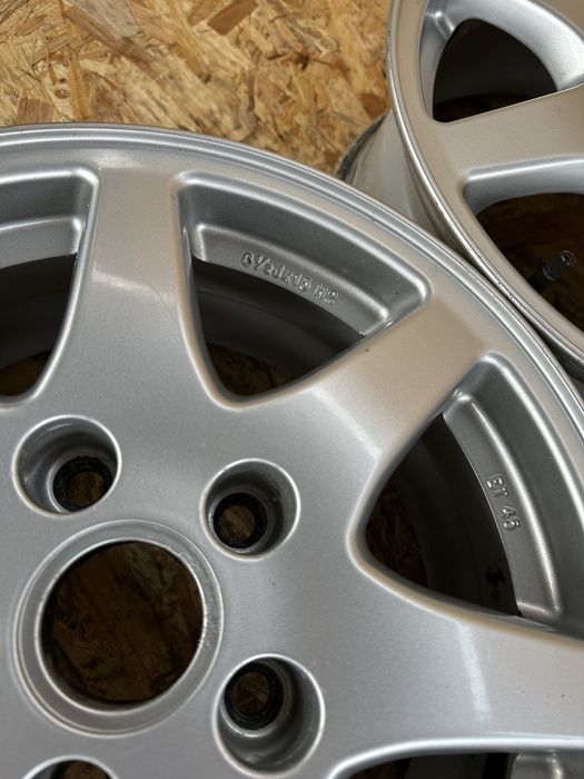 Диски5/112 R15 ET45 цо(діа)57.1 титани диски
