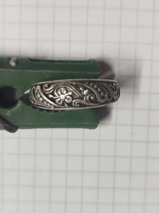 Срібне колечко б/у