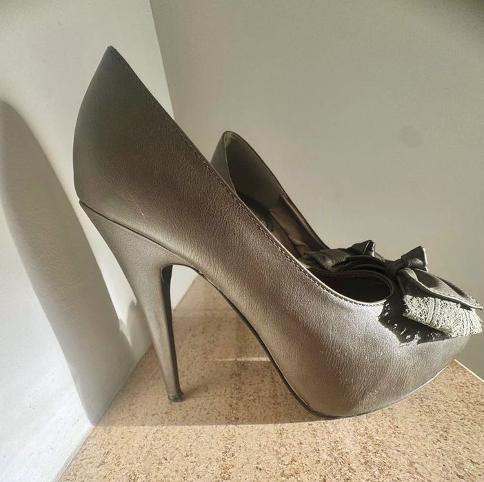 Sapatos compensados tam. 37