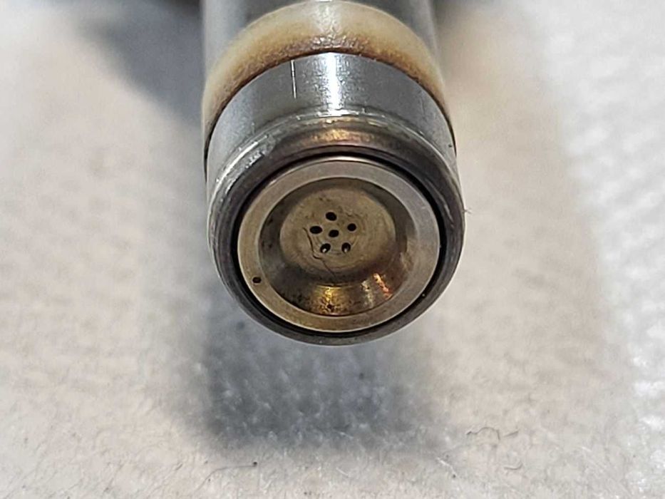 AUDI A6 C6 3,0 TFSI wtryskiwacz paliwa - 06E036G .
