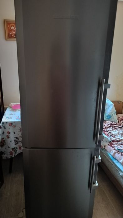 Холодильник liebherr