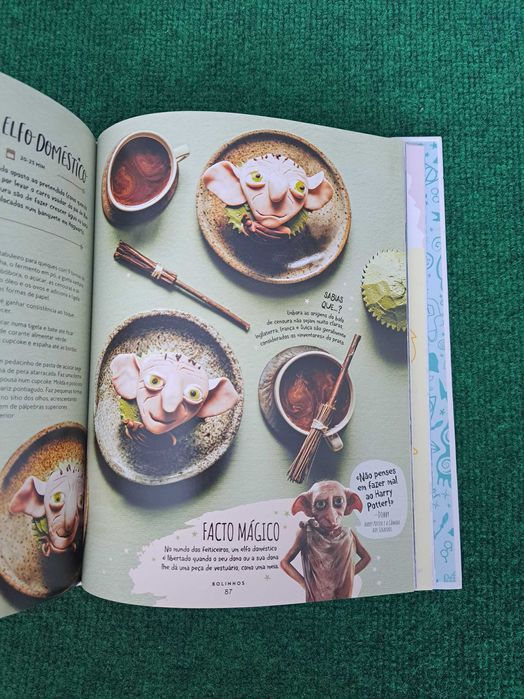 Na Cozinha de Hogwarts - Livro de Receitas Oficial - Harry Potter