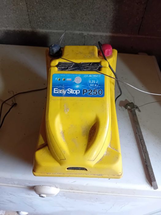 Aparelho para cerca electrica