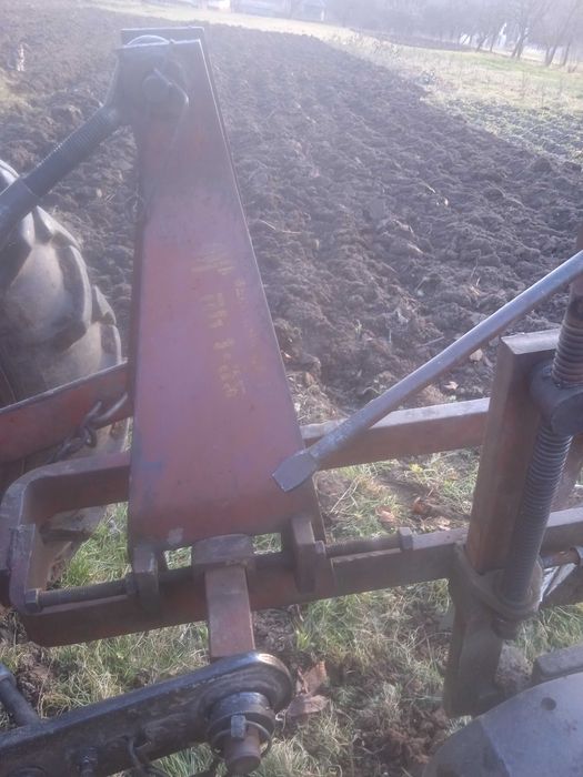 Плуг ПН 1 -35. Б/У