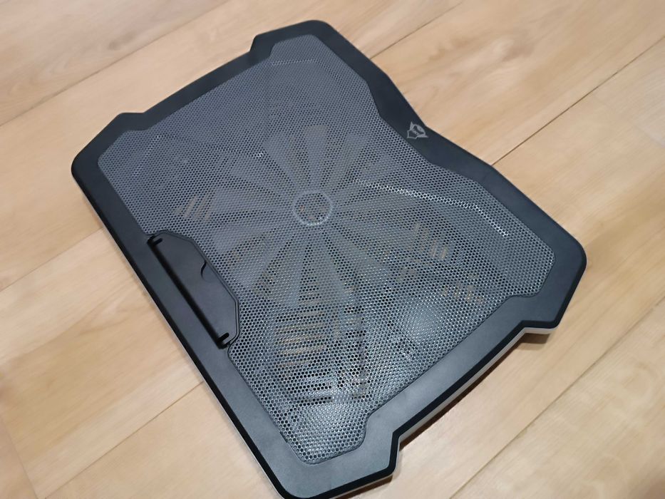 Podstawka chłodząca TRUST GXT 1126 Aura RGB