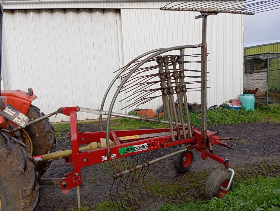 Vendo juntadores de feno/ junta feno.