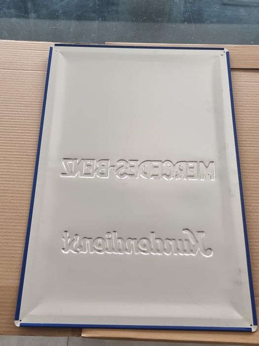 Placa de Esmalte Mercedes