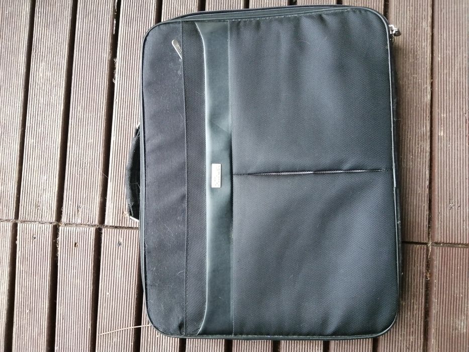 Torba na laptop. Czarna