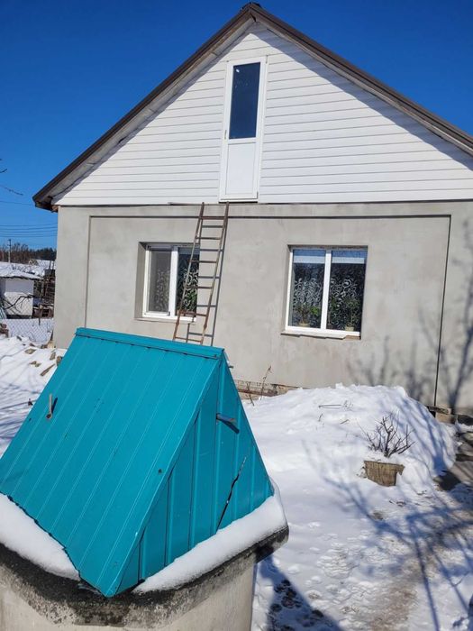 Продаєця будинок  мальовничому місті в  м.  Глеваха вул Зелена