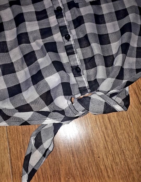 Bluzka bluzeczka wiązanie guziki S M kratka