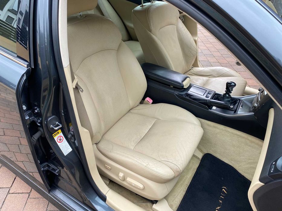 LEXUS IS 250 2.5 V6 Benzyna Europa  bananowe skóry po przeglądzie