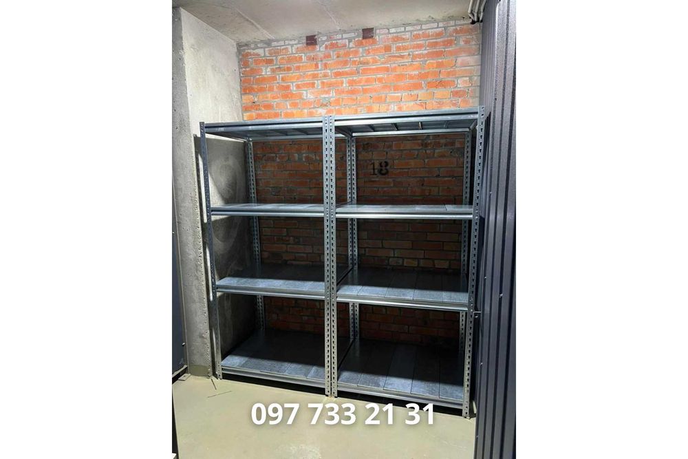 Стелажи для гаража. Стеллаж в гараж. Гаражные полки