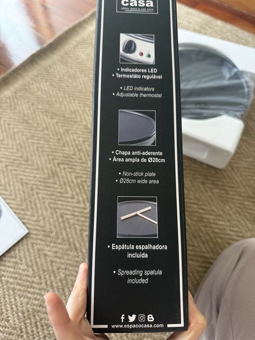 Crepeira / maquina panquecas anti aderente NOVA
