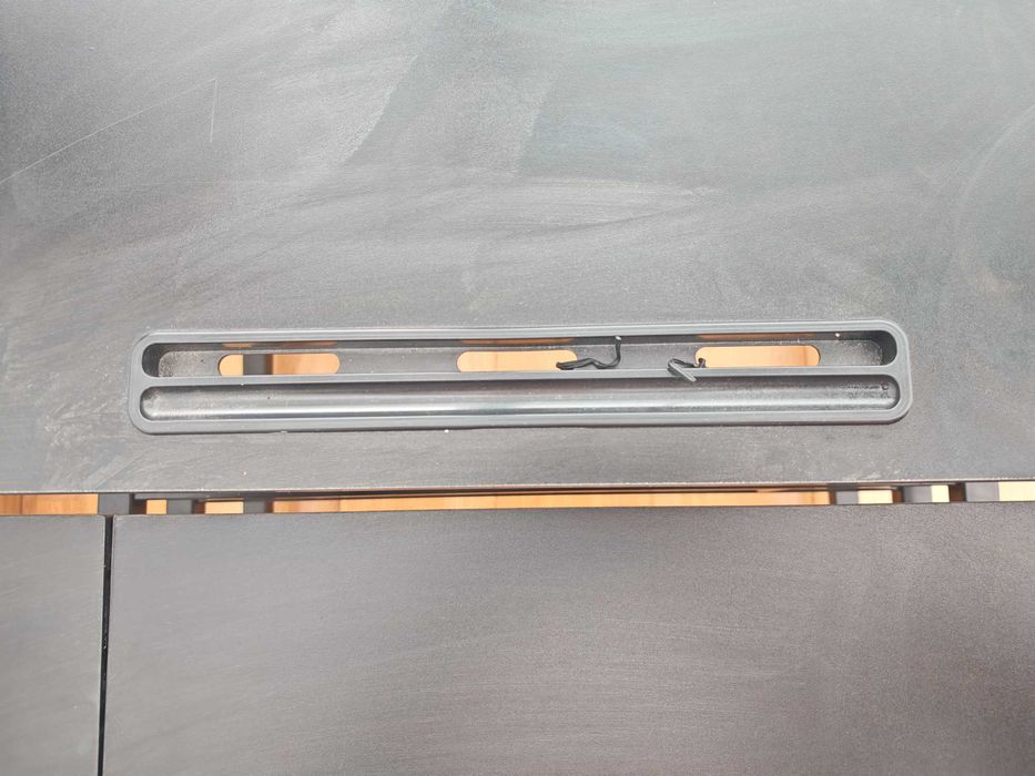 Mesa de Escritório Preta 80x60 | Secretária para Computador, Home Office ou Gaming | ALTURA 60cm | Bom Estado