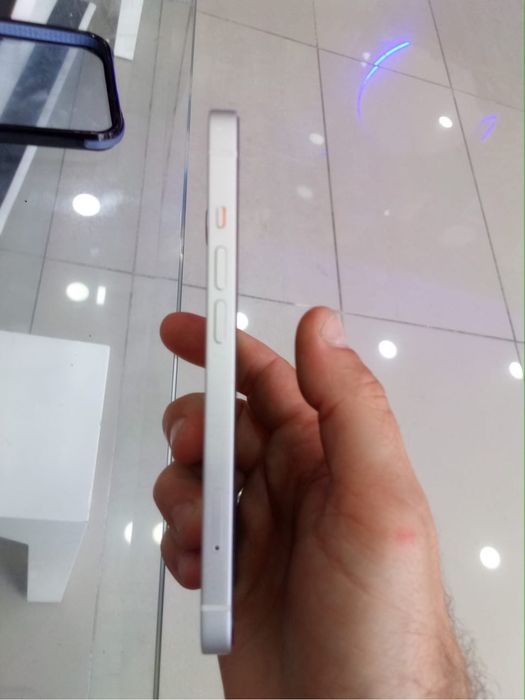 Iphone 13 128gb  Branco lindo como novo bateria a 100%
