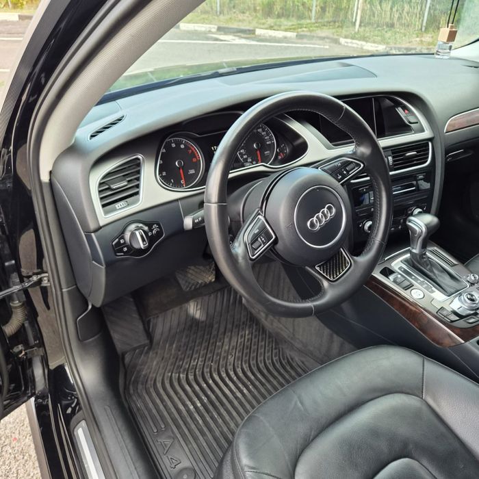 Продаю Audi A4 B8 2.0 TFSI AT (211 к.c.) Quattro • S-Line • 127т пробігу