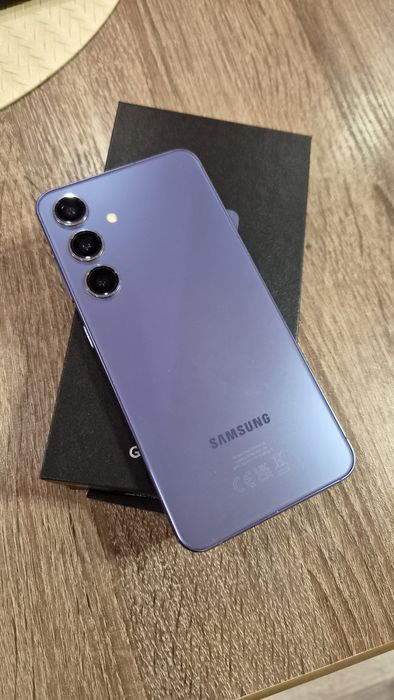 Samsung Galaxy S 24