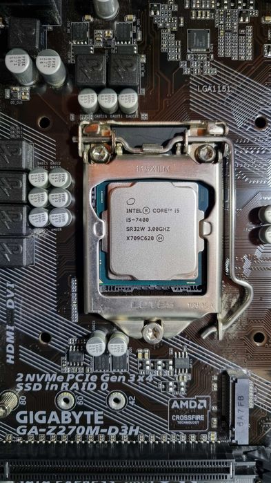 Komputer i5-7400 / 8GB RAM DDR4 / SSD 240GB / Windows 10 Pro / Stan BDB