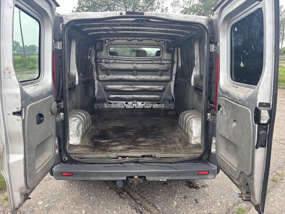 Opel vivaro 2,5 lift 195tys km! 06/07