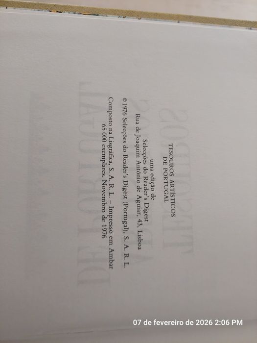 Livro "Tesouros Artísticos De Portugal"