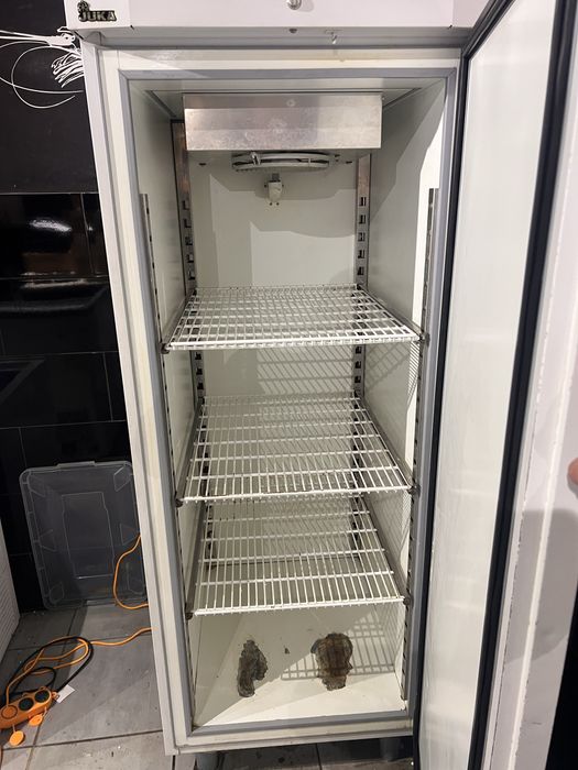 Шкаф холодильный Juka