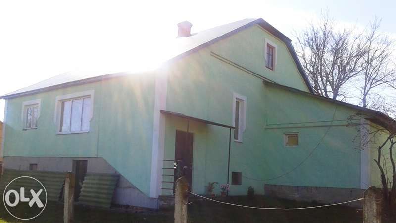 Продається особняк у с. Гусаків, Мостиського р-ну