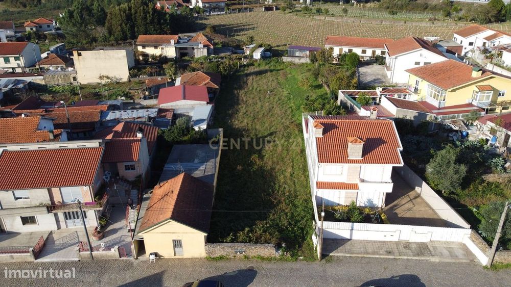Terreno para Construção em Sobrado, Valongo – 870 m² | Excelente Local