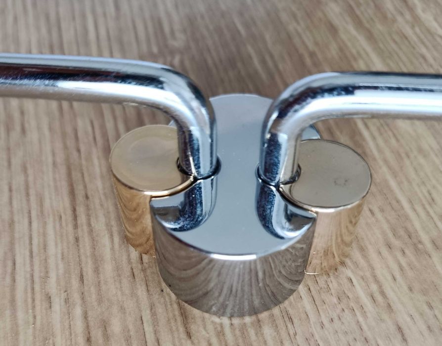 Suporte Toalha WC