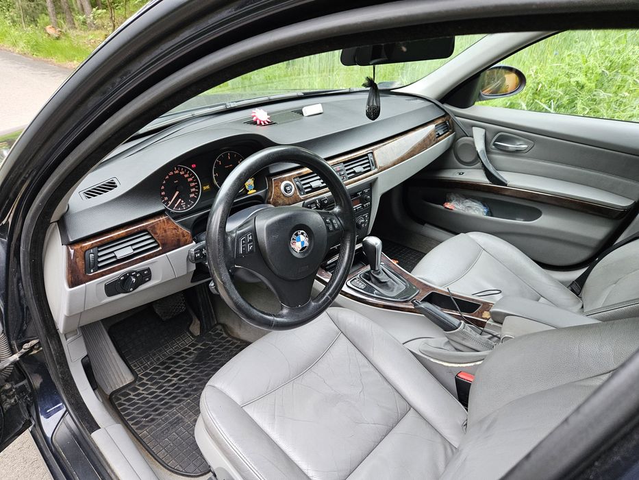 BMW E90 320D Automat