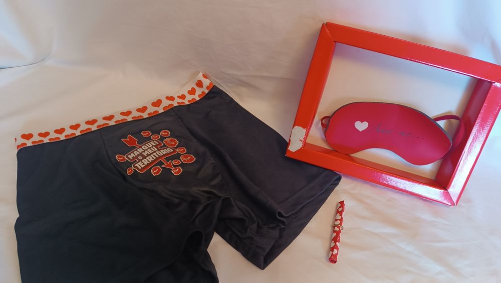 Dia dos Namorados. Boxer e venda. S/M