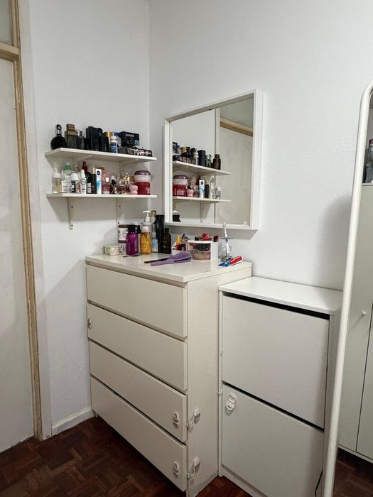 Quarto de casal ou solteiro para arrendar