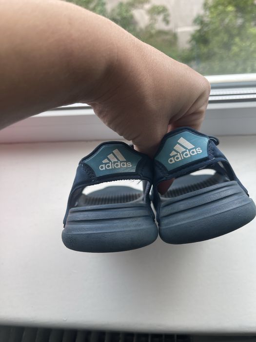 Босоніжки Adidas