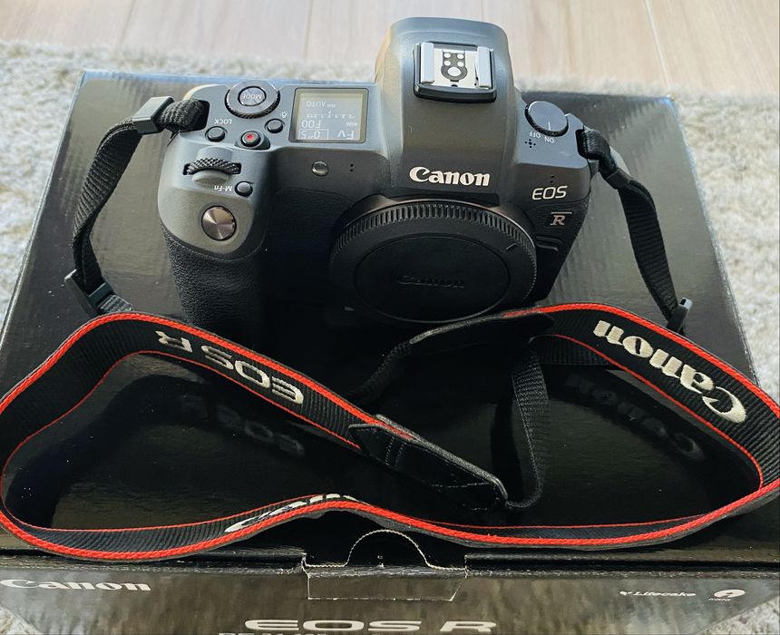 Canon EOS R Mirrorless
